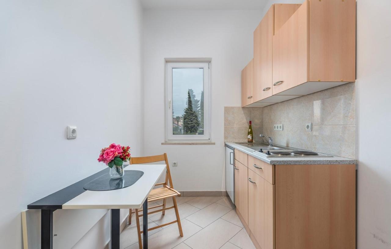 Apart Residence Leko Πόρετς Εξωτερικό φωτογραφία