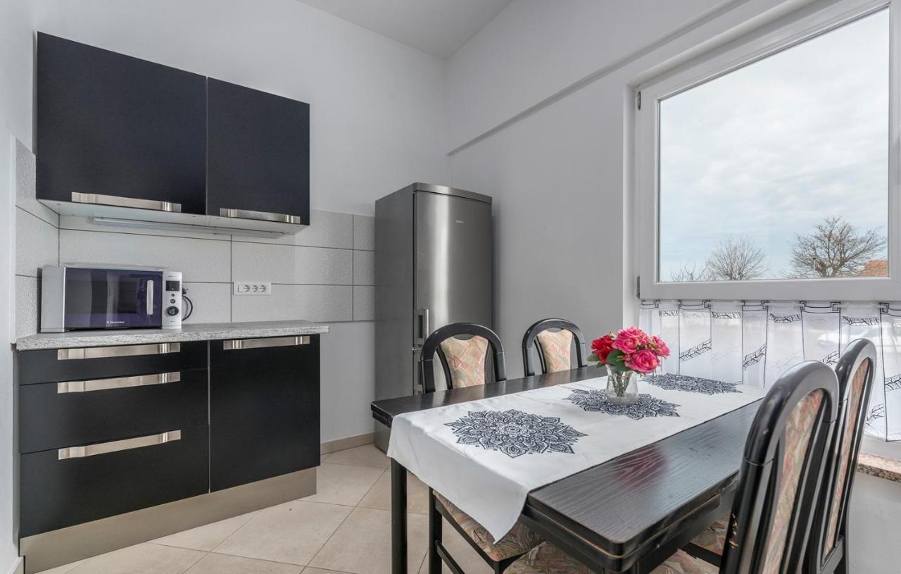 Apart Residence Leko Πόρετς Εξωτερικό φωτογραφία