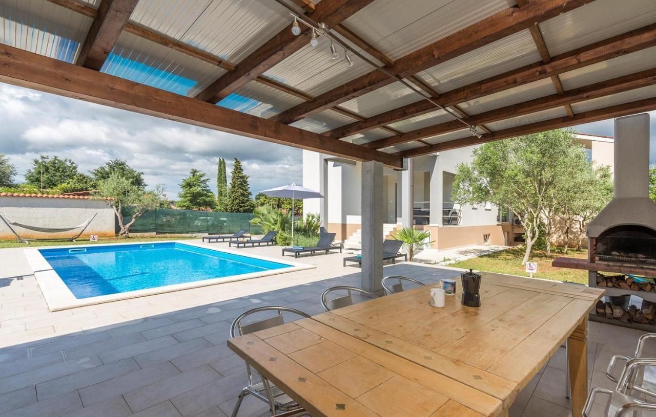 Apart Residence Leko Πόρετς Εξωτερικό φωτογραφία